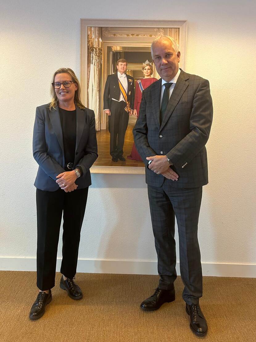 Pieter-Jaap Aalbersberg (NCTV) en dr. Annika Brändström, Deputy National Security Advisor van de Zweedse overheid